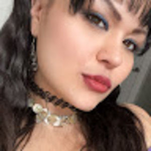 Meet your Posher, Lorie